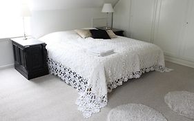 Det Gamle Apotek Bed & Breakfast Bed And Breakfast 2*